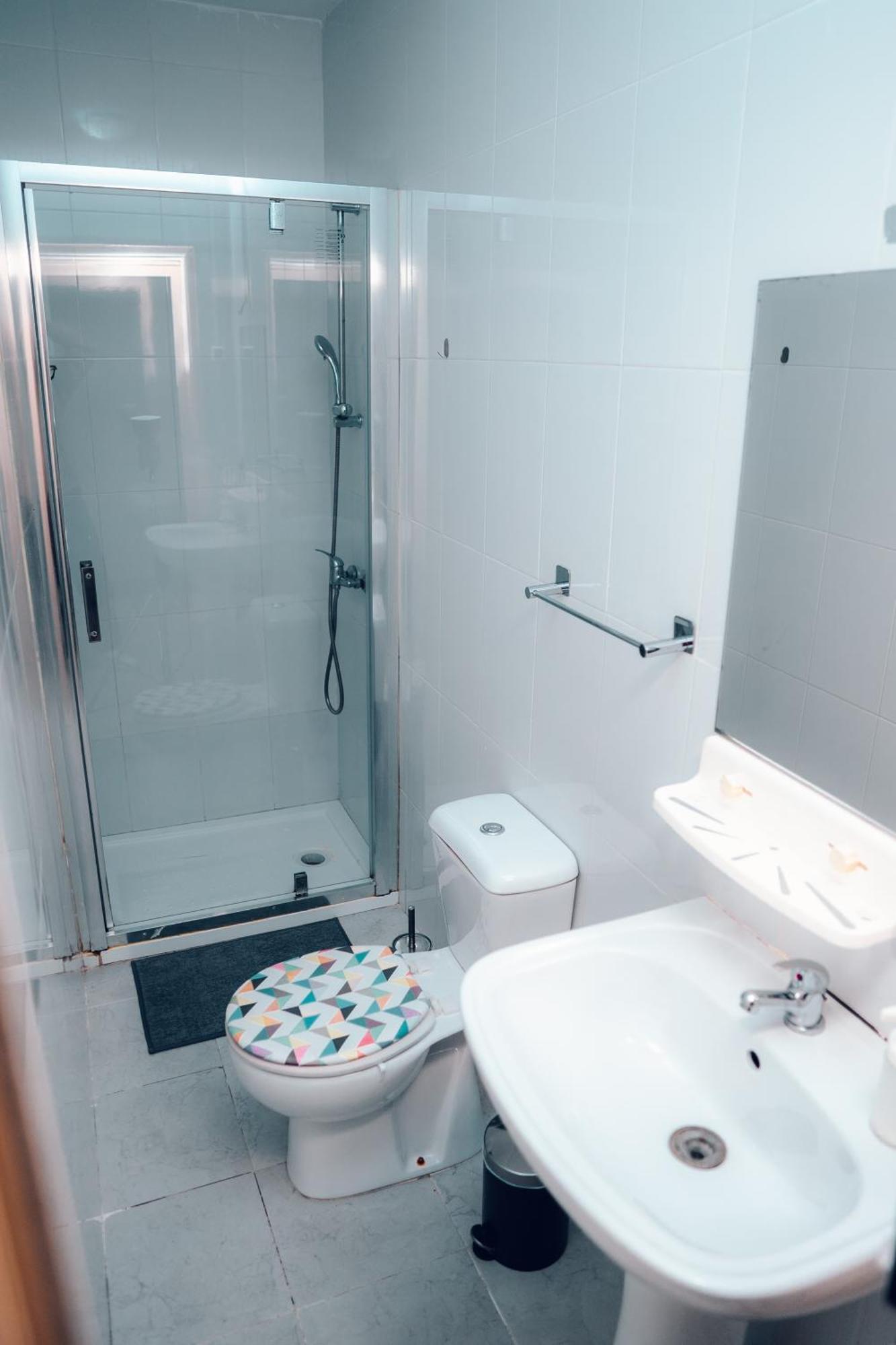 Guest House Arroios Rooms ลิสบอน ภายนอก รูปภาพ